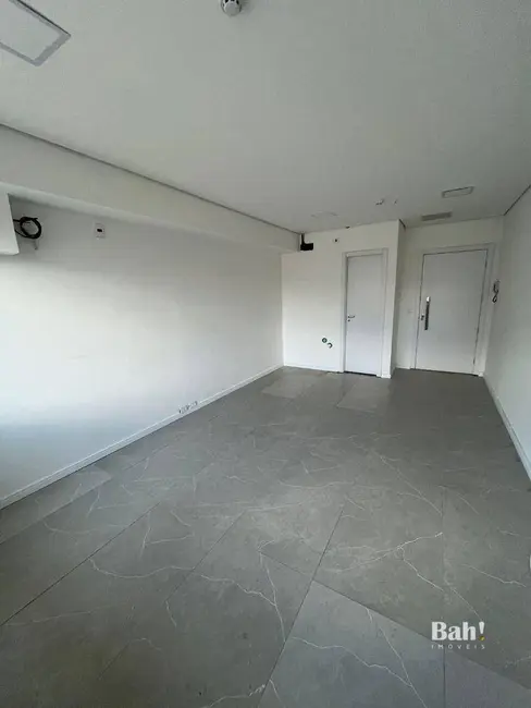 Sala Comercial à venda, 30m2 em Marechal Rondon, Canoas - RS - imagem 3 Foto 3 de Sala Comercial à venda, 30m2 em Marechal Rondon, Canoas - RS