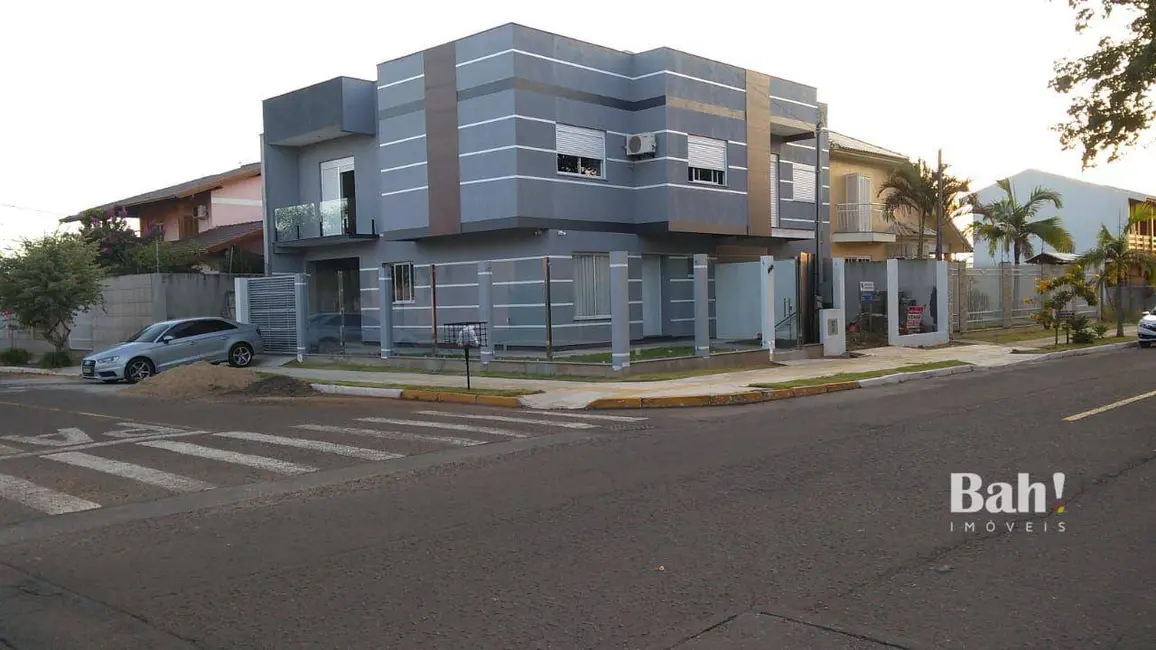 Sobrado com 2 quartos à venda, 150m2 em Igara, Canoas - RS - imagem 5 Foto 5 de Sobrado com 2 quartos à venda, 150m2 em Igara, Canoas - RS