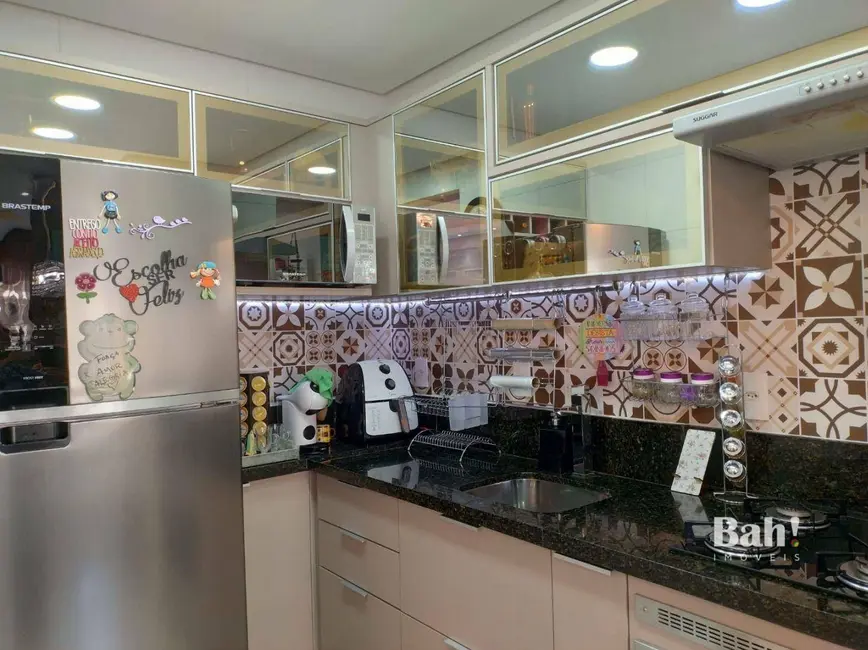 Apartamento com 2 quartos à venda, 110m2 em Centro, Canoas - RS - imagem 6 Foto 6 de Apartamento com 2 quartos à venda, 110m2 em Centro, Canoas - RS