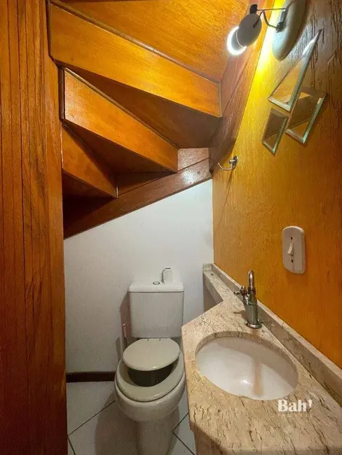 Sobrado com 3 quartos à venda, 100m2 em Marechal Rondon, Canoas - RS - imagem 3 Foto 3 de Sobrado com 3 quartos à venda, 100m2 em Marechal Rondon, Canoas - RS