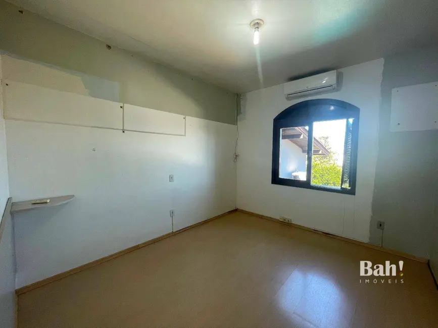 Casa com 3 quartos à venda, 384m2 em Guarani, Novo Hamburgo - RS - imagem 8 Foto 8 de Casa com 3 quartos à venda, 384m2 em Guarani, Novo Hamburgo - RS