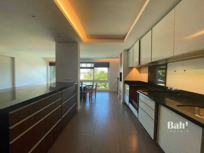 Casa com 3 quartos à venda, 384m2 em Guarani, Novo Hamburgo - RS - imagem 5 Foto 5 de Casa com 3 quartos à venda, 384m2 em Guarani, Novo Hamburgo - RS