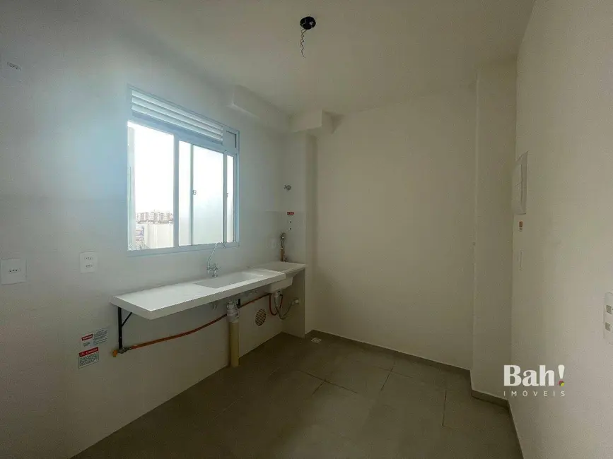 Foto 2 de Apartamento com 2 quartos à venda, 76m2 em Mato Grande, Canoas - RS