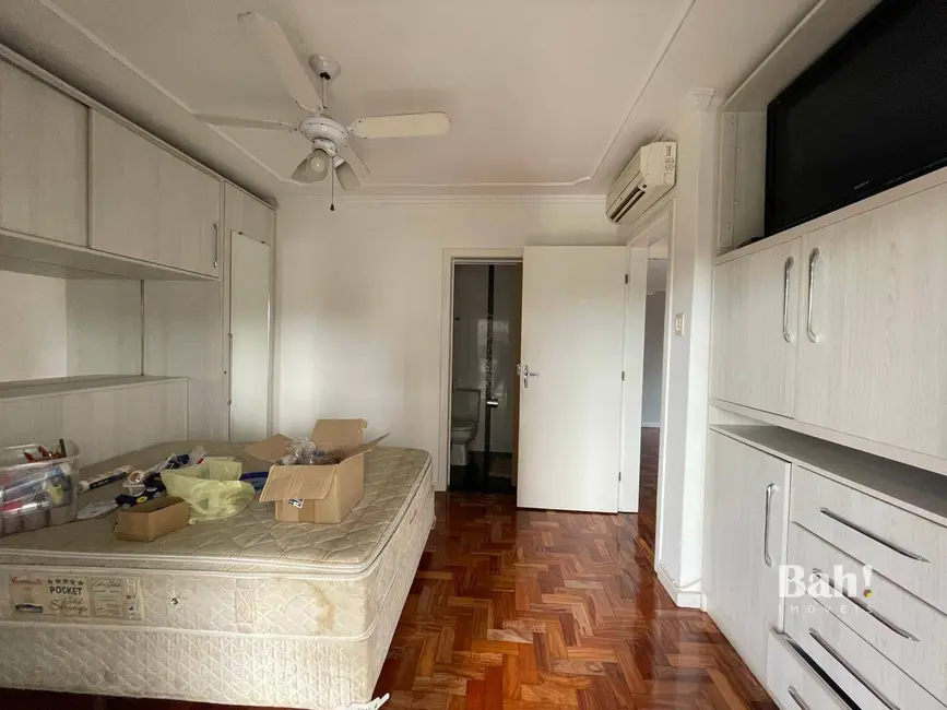 Apartamento com 2 quartos à venda, 107m2 em Centro, Canoas - RS - imagem 5 Foto 5 de Apartamento com 2 quartos à venda, 107m2 em Centro, Canoas - RS