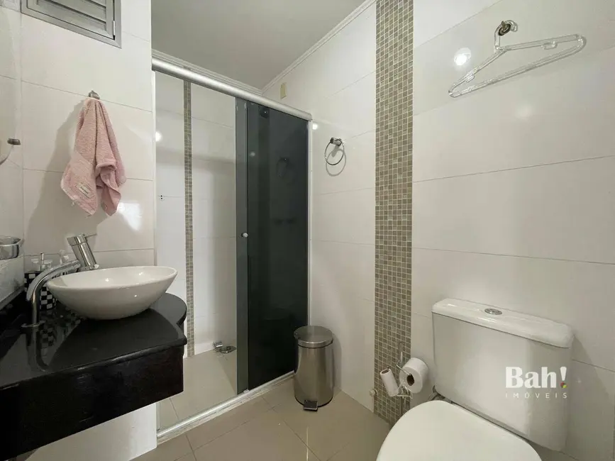 Apartamento com 2 quartos à venda, 107m2 em Centro, Canoas - RS - imagem 8 Foto 8 de Apartamento com 2 quartos à venda, 107m2 em Centro, Canoas - RS