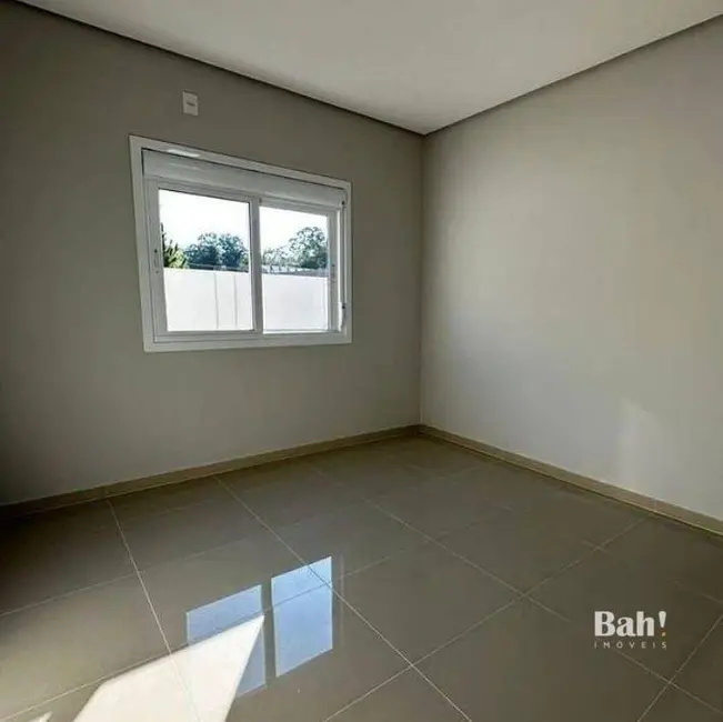 Casa com 3 quartos à venda, 162m2 em Vargas, Sapucaia Do Sul - RS - imagem 6 Foto 6 de Casa com 3 quartos à venda, 162m2 em Vargas, Sapucaia Do Sul - RS