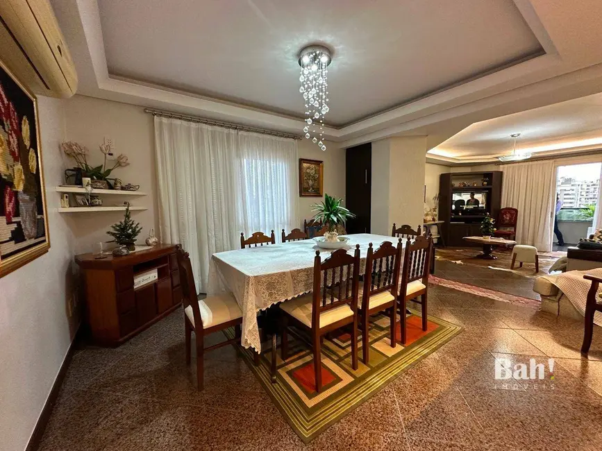 Apartamento com 3 quartos à venda, 202m2 em Marechal Rondon, Canoas - RS - imagem 4 Foto 4 de Apartamento com 3 quartos à venda, 202m2 em Marechal Rondon, Canoas - RS