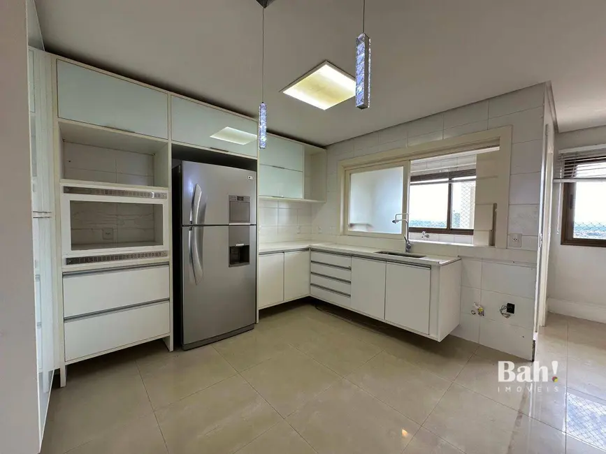 Cobertura com 3 quartos à venda, 426m2 em Centro, Canoas - RS - imagem 5 Foto 5 de Cobertura com 3 quartos à venda, 426m2 em Centro, Canoas - RS