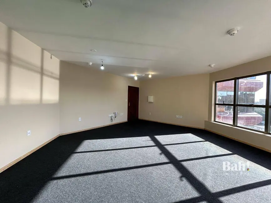 Sala Comercial à venda, 73m2 em Centro, Canoas - RS - imagem 2 Foto 2 de Sala Comercial à venda, 73m2 em Centro, Canoas - RS