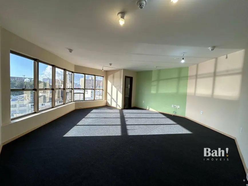 Sala Comercial à venda, 73m2 em Centro, Canoas - RS - imagem 3 Foto 3 de Sala Comercial à venda, 73m2 em Centro, Canoas - RS