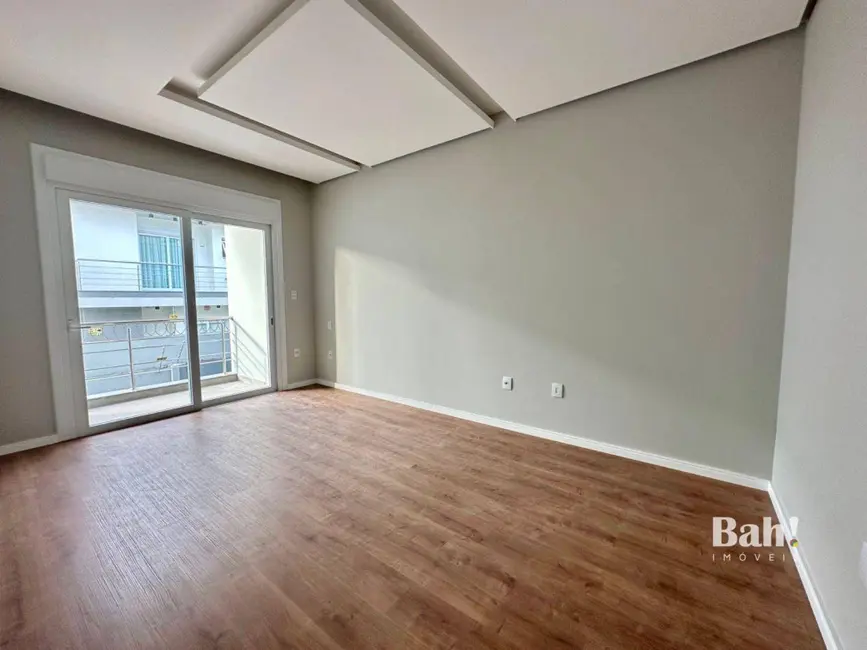 Sobrado com 3 quartos à venda, 230m2 em Igara, Canoas - RS - imagem 7 Foto 7 de Sobrado com 3 quartos à venda, 230m2 em Igara, Canoas - RS