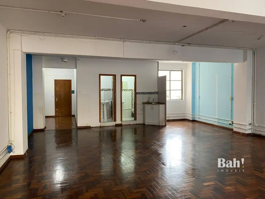 Sala Comercial à venda, 118m2 em Porto Alegre - RS - imagem 5 Foto 5 de Sala Comercial à venda, 118m2 em Porto Alegre - RS