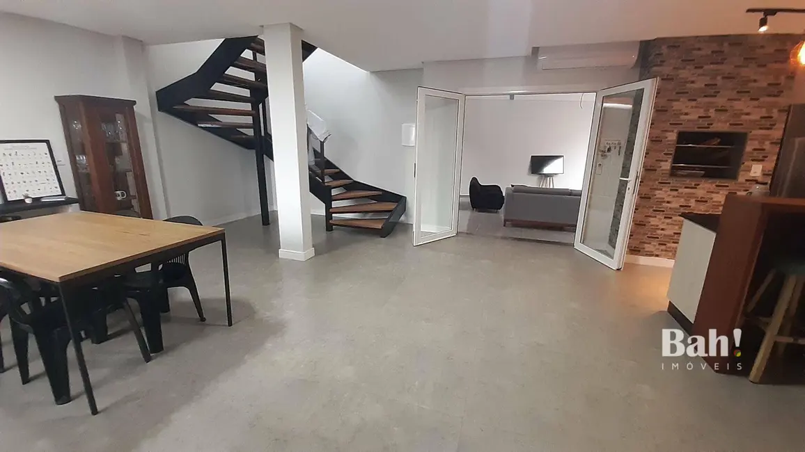 Foto 2 de Sobrado com 3 quartos à venda, 386m2 em União, Estancia Velha - RS