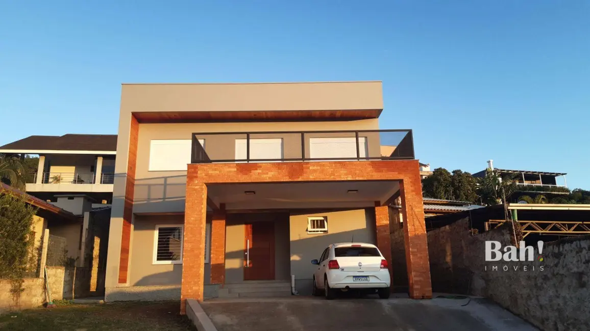 Foto 1 de Sobrado com 3 quartos à venda, 386m2 em União, Estancia Velha - RS