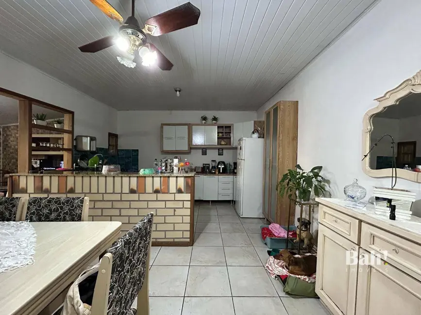 Casa com 2 quartos à venda, 200m2 em Estância Velha, Canoas - RS - imagem 5 Foto 5 de Casa com 2 quartos à venda, 200m2 em Estância Velha, Canoas - RS