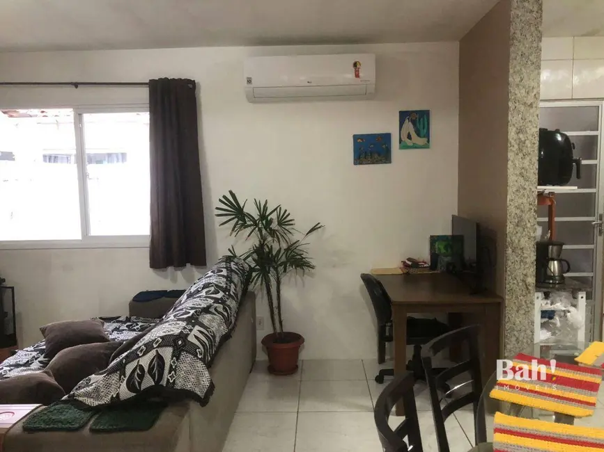 Foto 2 de Casa de Condomínio com 2 quartos à venda, 100m2 em Olaria, Canoas - RS