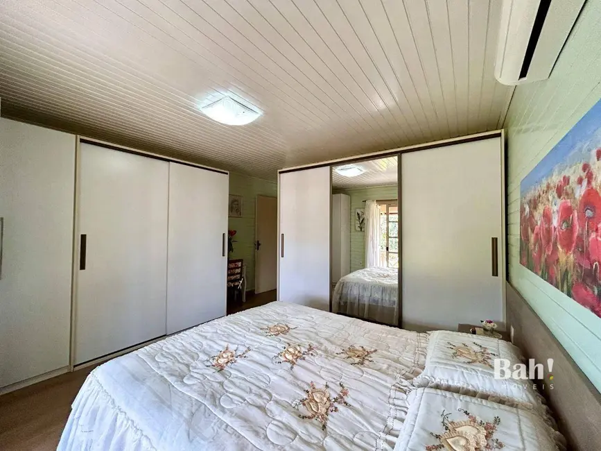 Foto 7 de Casa com 3 quartos à venda, 600m2 em Santo Inácio, Esteio - RS