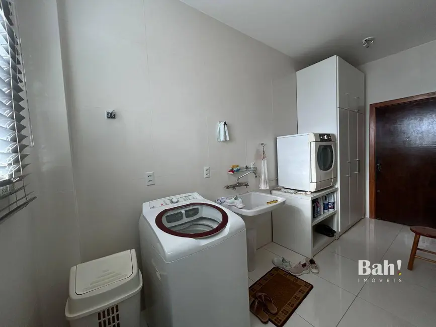 Cobertura com 3 quartos à venda, 348m2 em Centro, Canoas - RS - imagem 6 Foto 6 de Cobertura com 3 quartos à venda, 348m2 em Centro, Canoas - RS