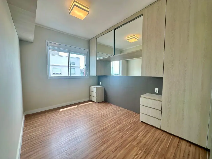 Foto 7 de Apartamento com 2 quartos à venda, 73m2 em Fátima, Canoas - RS