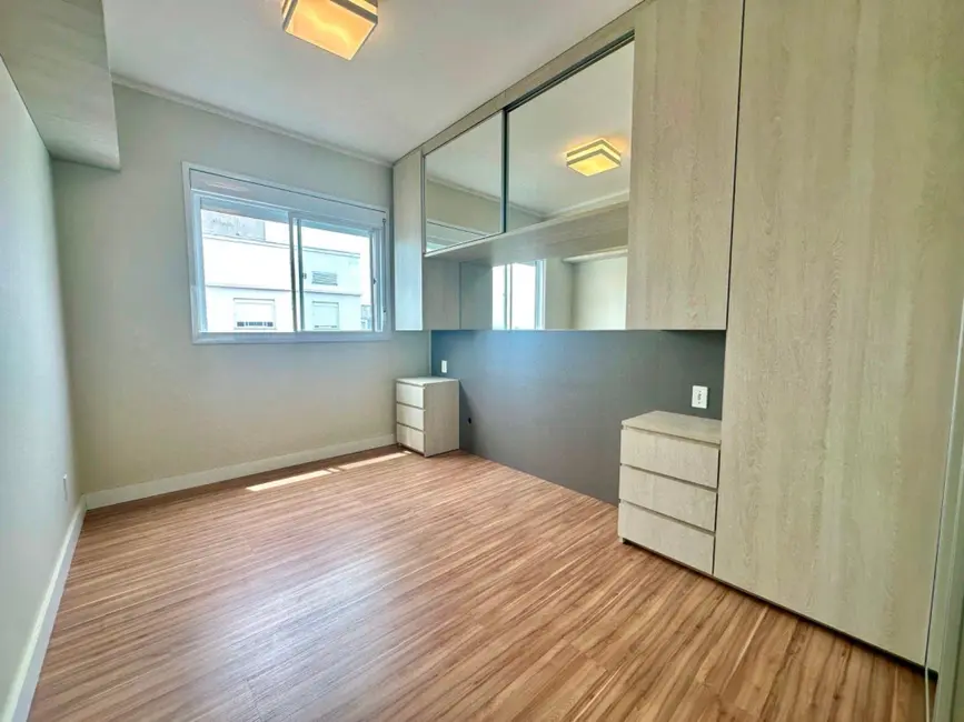 Foto 8 de Apartamento com 2 quartos à venda, 73m2 em Fátima, Canoas - RS