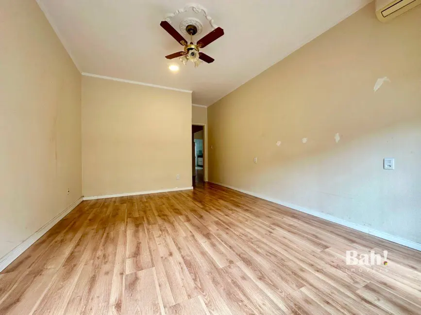 Casa com 3 quartos à venda, 340m2 em Centro, Canoas - RS - imagem 7 Foto 7 de Casa com 3 quartos à venda, 340m2 em Centro, Canoas - RS