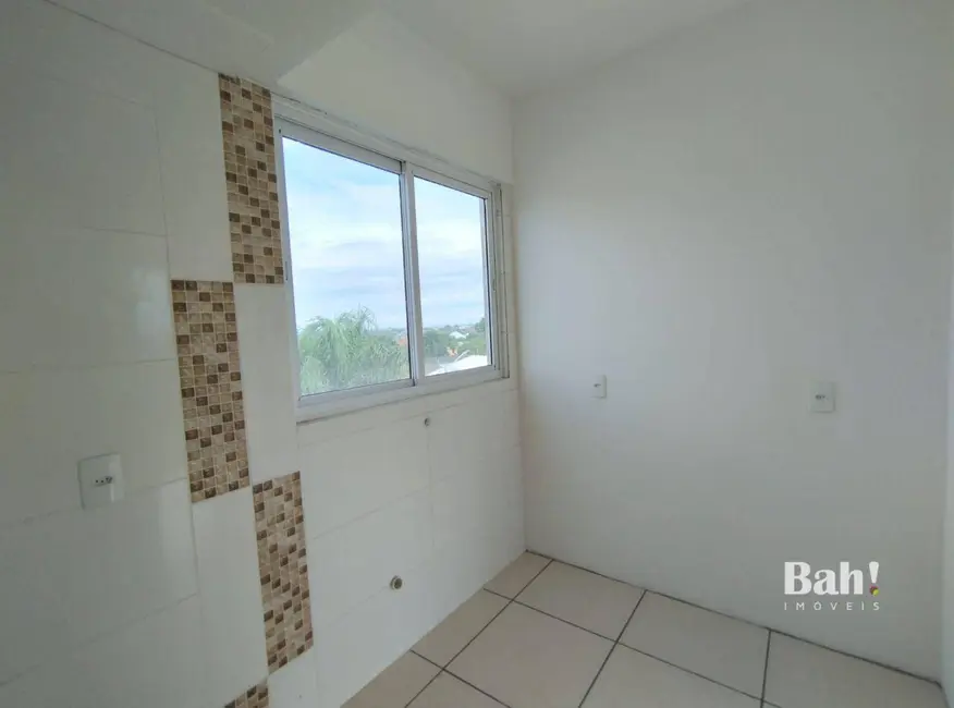 Foto 3 de Apartamento com 2 quartos à venda, 75m2 em Centro, Canoas - RS