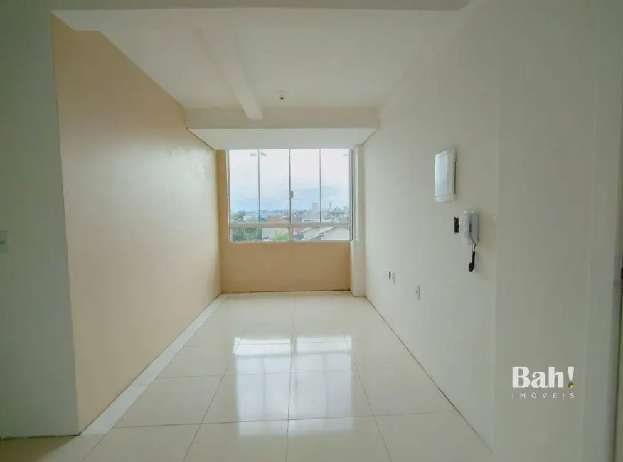 Foto 1 de Apartamento com 2 quartos à venda, 75m2 em Centro, Canoas - RS