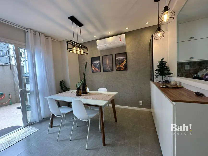 Foto 3 de Sobrado com 3 quartos à venda, 135m2 em Centro, Canoas - RS