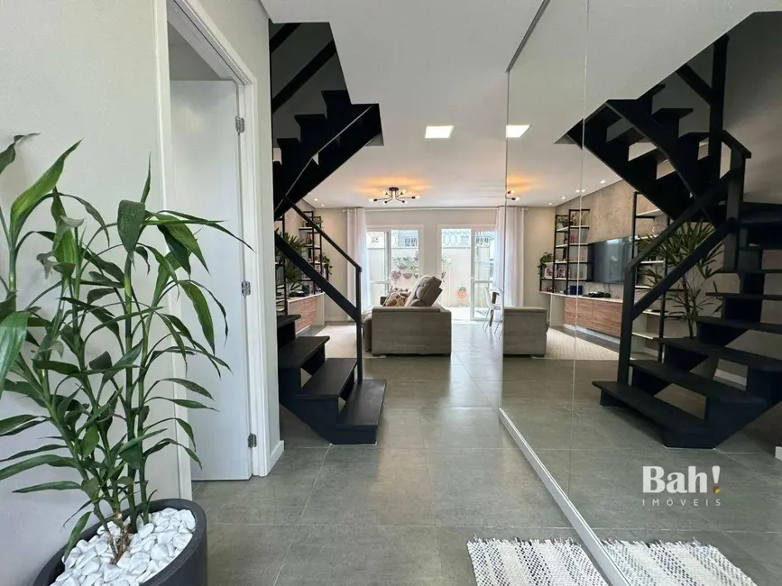 Foto 4 de Sobrado com 3 quartos à venda, 135m2 em Centro, Canoas - RS