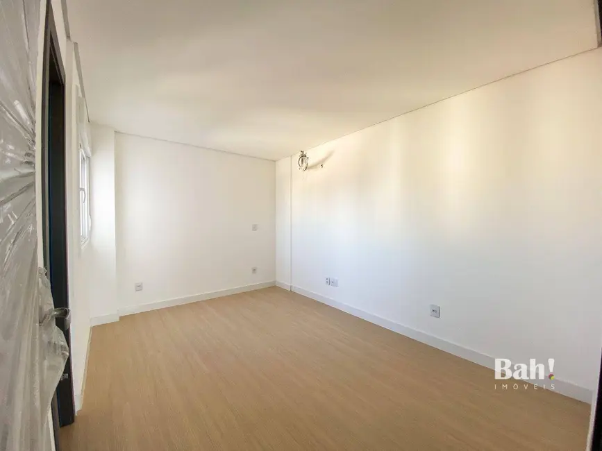 Apartamento com 2 quartos à venda, 77m2 em Centro, Canoas - RS - imagem 6 Foto 6 de Apartamento com 2 quartos à venda, 77m2 em Centro, Canoas - RS