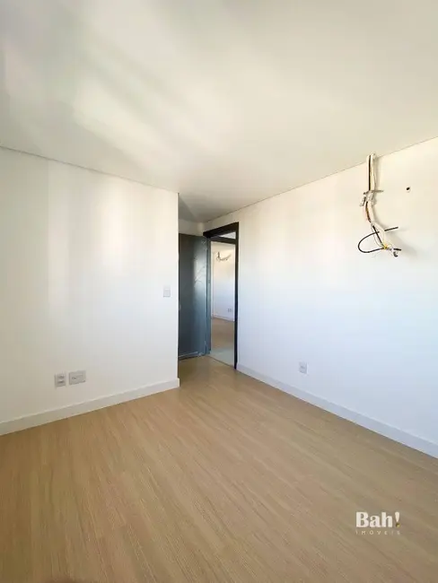 Apartamento com 2 quartos à venda, 77m2 em Centro, Canoas - RS - imagem 9 Foto 9 de Apartamento com 2 quartos à venda, 77m2 em Centro, Canoas - RS