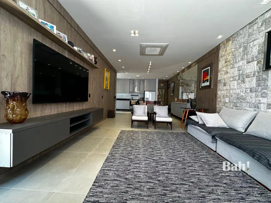 Foto 3 de Sobrado com 3 quartos à venda, 241m2 em Igara, Canoas - RS