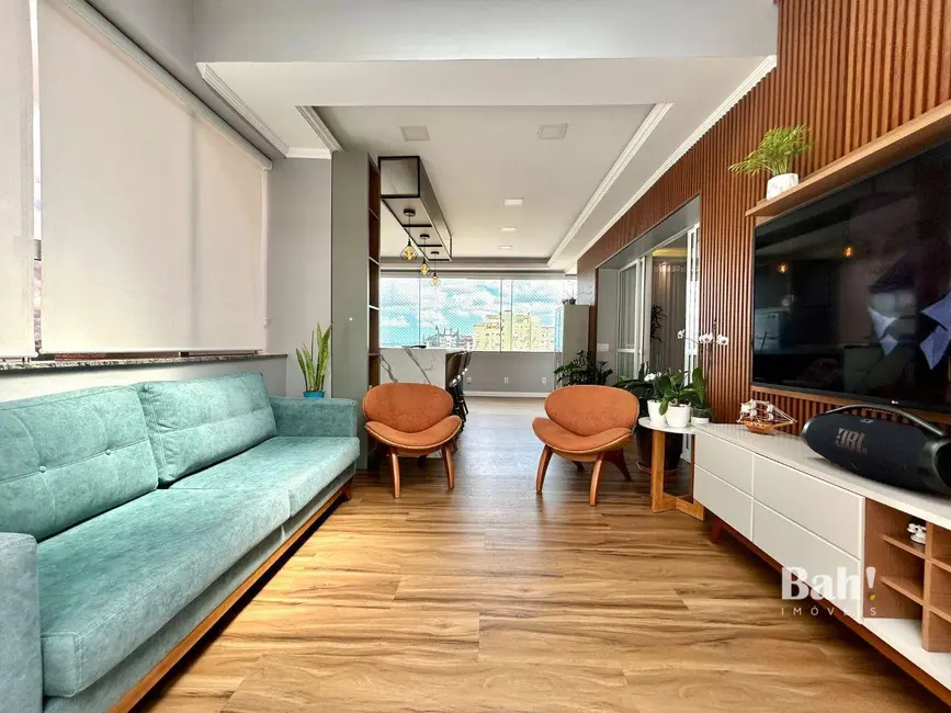 Cobertura com 3 quartos à venda, 328m2 em Centro, Canoas - RS - imagem 7 Foto 7 de Cobertura com 3 quartos à venda, 328m2 em Centro, Canoas - RS