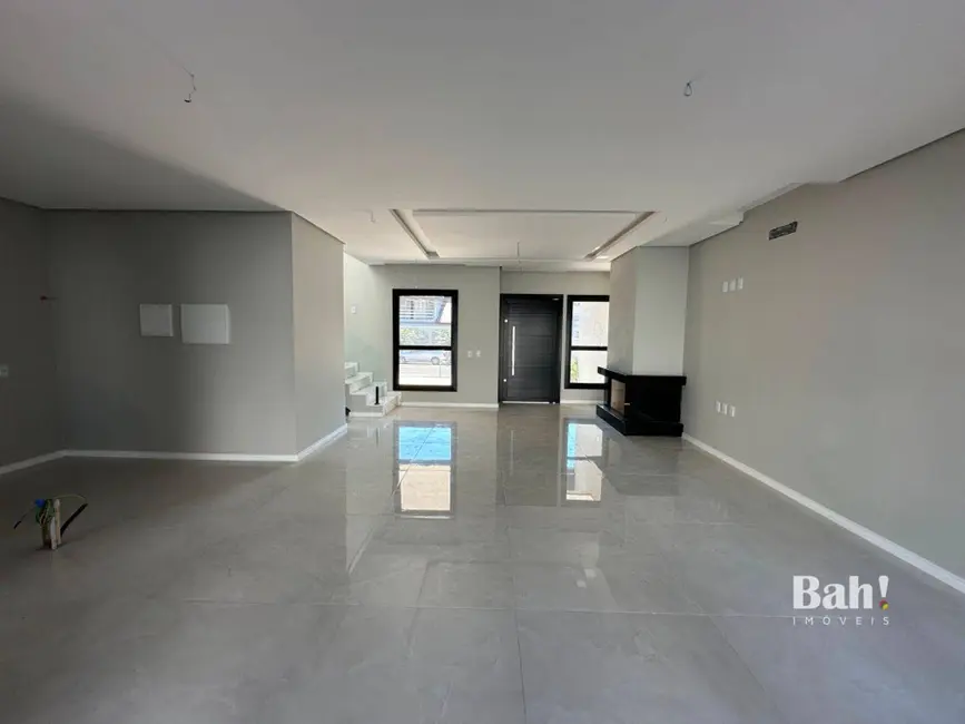 Foto 3 de Sobrado com 4 quartos à venda, 200m2 em Estância Velha, Canoas - RS