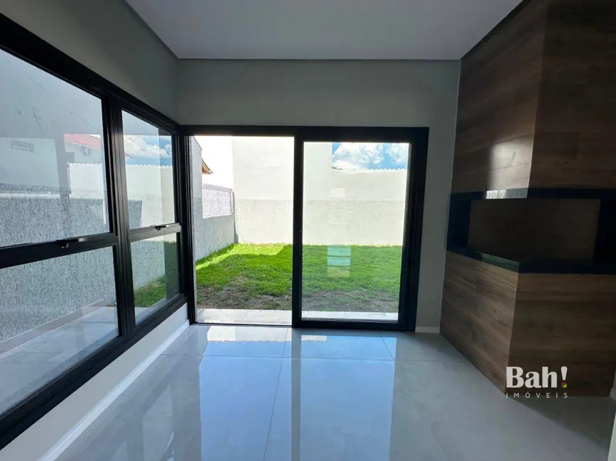 Foto 6 de Sobrado com 4 quartos à venda, 200m2 em Estância Velha, Canoas - RS
