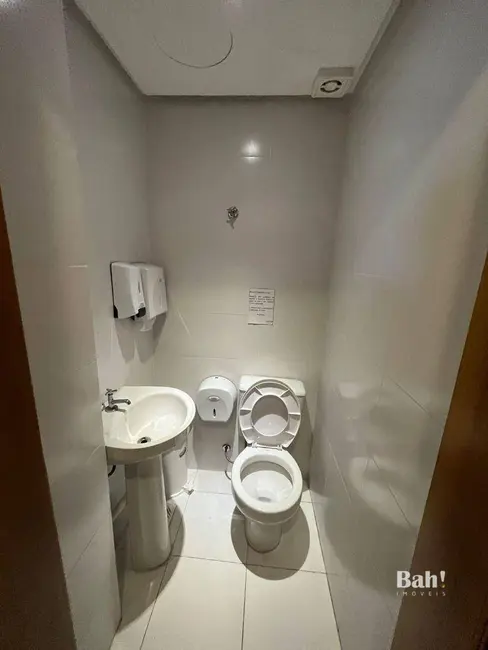 Sala Comercial à venda e para alugar, 31m2 em Marechal Rondon, Canoas - RS - imagem 3 Foto 3 de Sala Comercial à venda e para alugar, 31m2 em Marechal Rondon, Canoas - RS