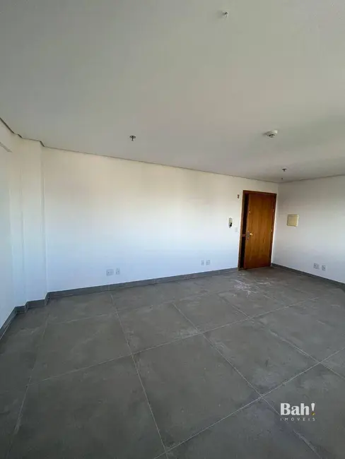Sala Comercial à venda e para alugar, 31m2 em Marechal Rondon, Canoas - RS - imagem 7 Foto 7 de Sala Comercial à venda e para alugar, 31m2 em Marechal Rondon, Canoas - RS