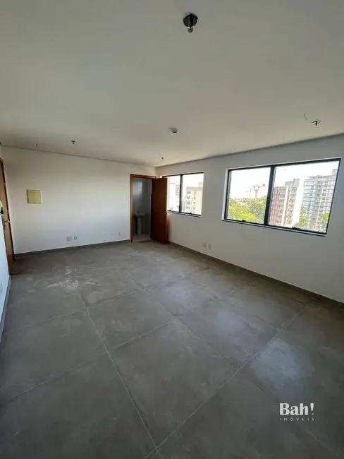 Sala Comercial à venda e para alugar, 31m2 em Marechal Rondon, Canoas - RS - imagem 5 Foto 5 de Sala Comercial à venda e para alugar, 31m2 em Marechal Rondon, Canoas - RS