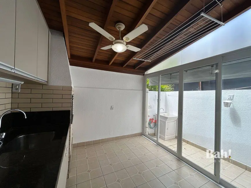 Sobrado com 3 quartos à venda, 103m2 em Marechal Rondon, Canoas - RS - imagem 3 Foto 3 de Sobrado com 3 quartos à venda, 103m2 em Marechal Rondon, Canoas - RS