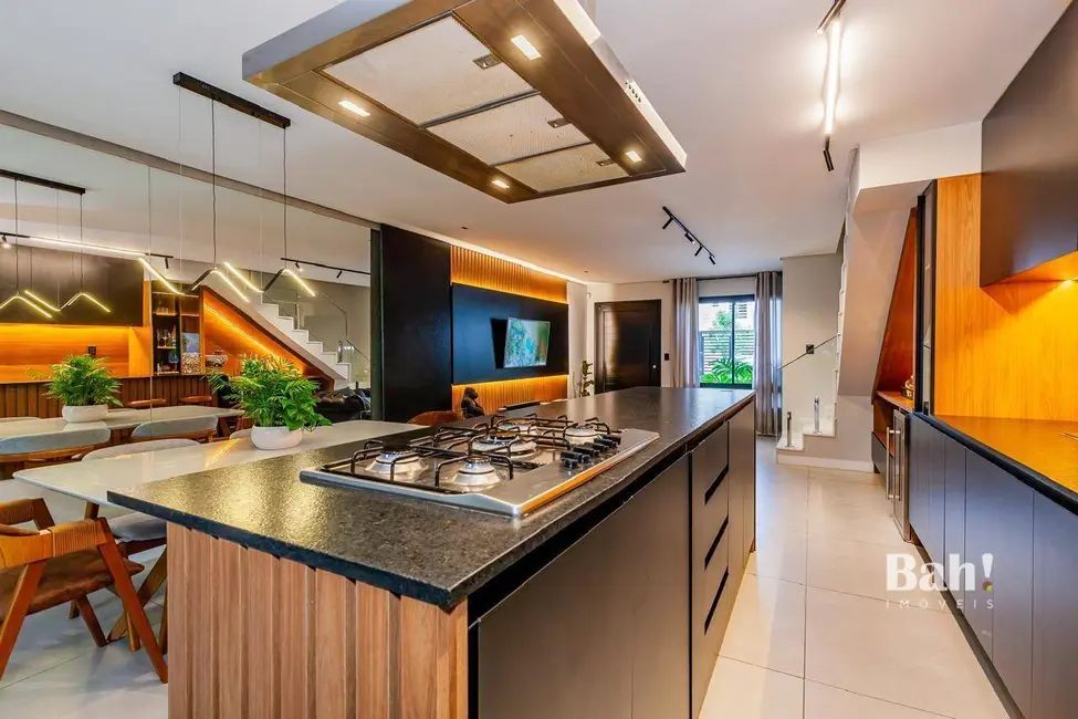 Foto 8 de Sobrado com 3 quartos à venda, 240m2 em Estância Velha, Canoas - RS