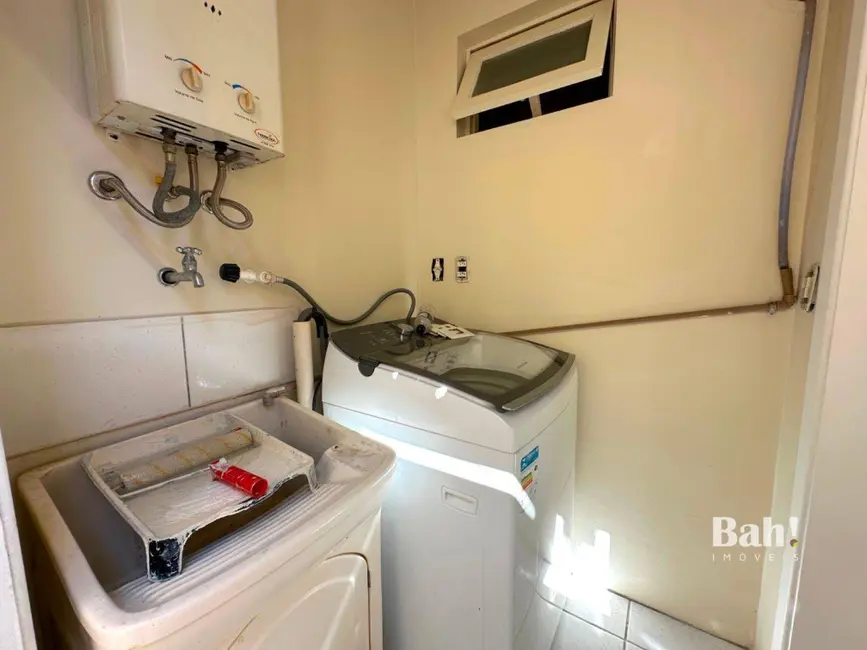 Sobrado com 2 quartos à venda, 103m2 em Rio Branco, Canoas - RS - imagem 6 Foto 6 de Sobrado com 2 quartos à venda, 103m2 em Rio Branco, Canoas - RS