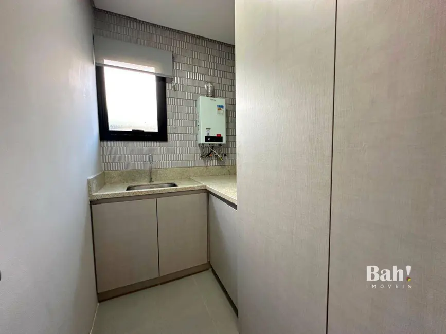 Foto 9 de Sobrado com 4 quartos à venda, 193m2 em Fátima, Canoas - RS