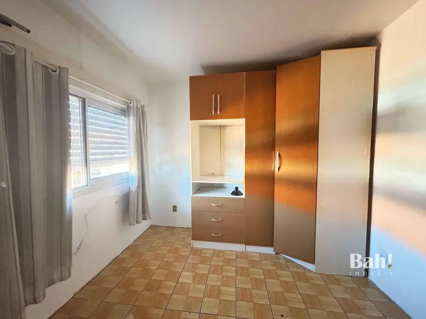 Sobrado com 2 quartos à venda, 120m2 em Rio Branco, Canoas - RS - imagem 7 Foto 7 de Sobrado com 2 quartos à venda, 120m2 em Rio Branco, Canoas - RS