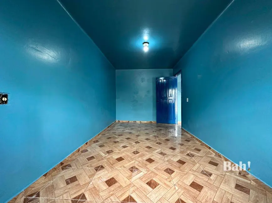 Casa com 3 quartos à venda, 370m2 em Rio Branco, Canoas - RS - imagem 4 Foto 4 de Casa com 3 quartos à venda, 370m2 em Rio Branco, Canoas - RS