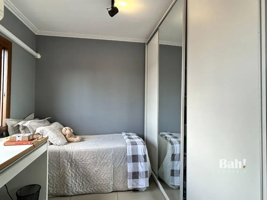 Apartamento com 3 quartos à venda, 140m2 em Centro, Canoas - RS - imagem 7 Foto 7 de Apartamento com 3 quartos à venda, 140m2 em Centro, Canoas - RS