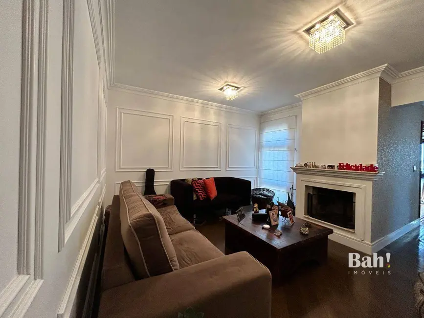 Apartamento com 3 quartos à venda e para alugar, 201m2 em Centro, Canoas - RS - imagem 4 Foto 4 de Apartamento com 3 quartos à venda e para alugar, 201m2 em Centro, Canoas - RS