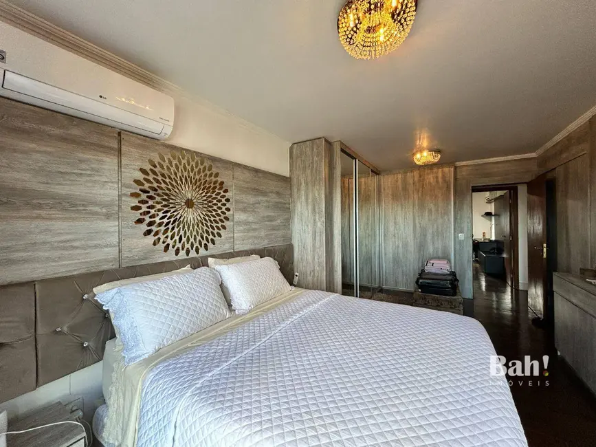 Apartamento com 3 quartos à venda e para alugar, 201m2 em Centro, Canoas - RS - imagem 8 Foto 8 de Apartamento com 3 quartos à venda e para alugar, 201m2 em Centro, Canoas - RS