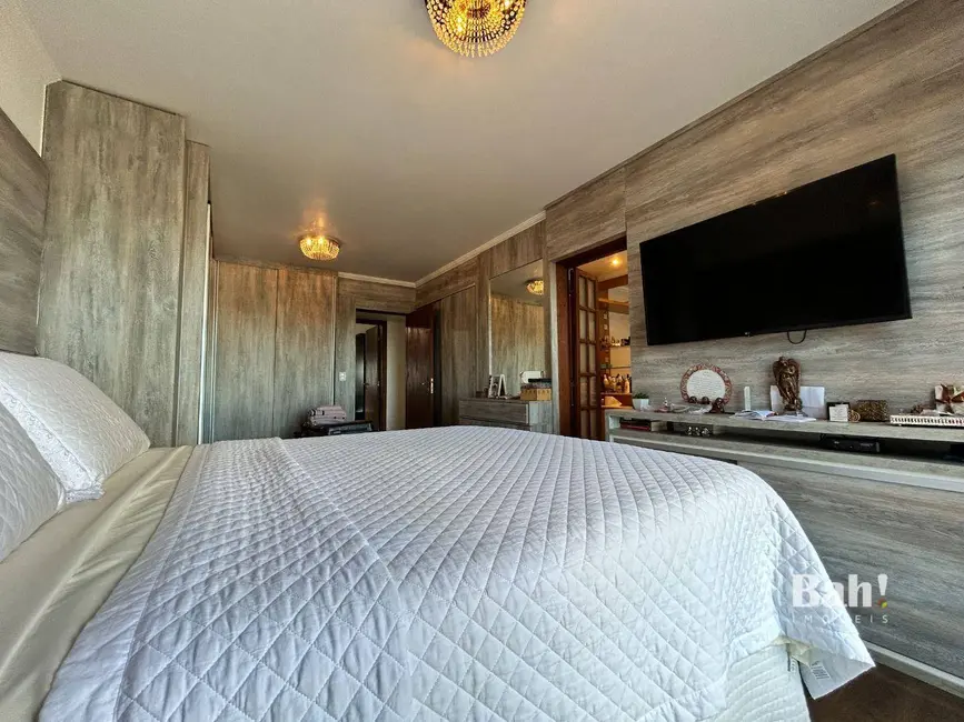 Apartamento com 3 quartos à venda e para alugar, 201m2 em Centro, Canoas - RS - imagem 7 Foto 7 de Apartamento com 3 quartos à venda e para alugar, 201m2 em Centro, Canoas - RS