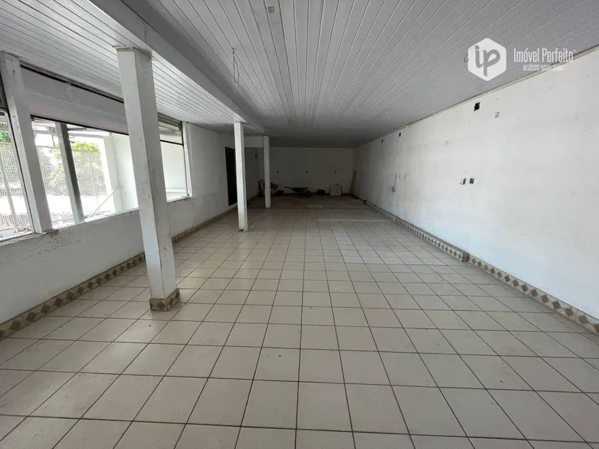 Loja à venda e para alugar, 300m2 em Centro de Vila Velha, Vila Velha - ES - imagem 3 Foto 3 de Loja à venda e para alugar, 300m2 em Centro de Vila Velha, Vila Velha - ES