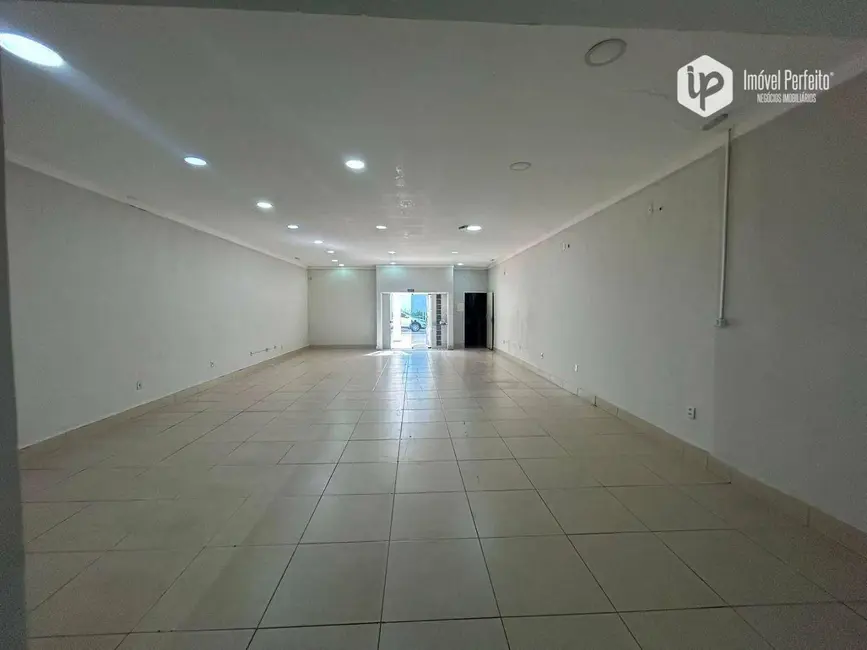 Loja à venda e para alugar, 700m2 em Centro de Vila Velha, Vila Velha - ES - imagem 1 Foto 1 de Loja à venda e para alugar, 700m2 em Centro de Vila Velha, Vila Velha - ES